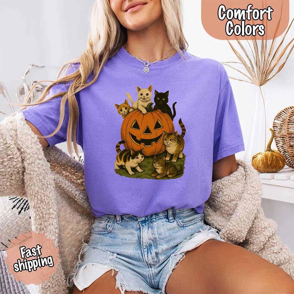 Vintage 90s Cat Halloween Comfort Colors Shirt – Retro Tee for Cat Lovers