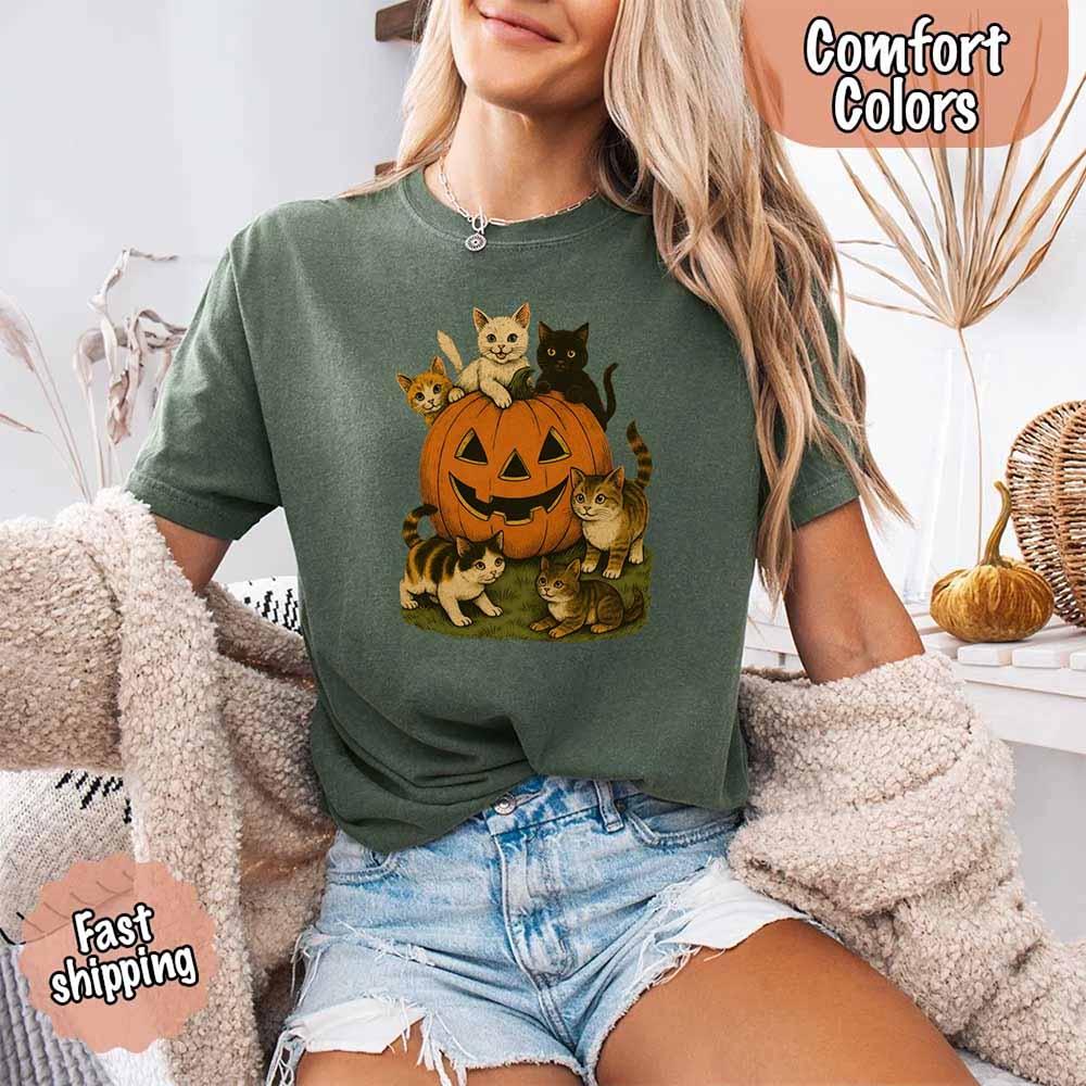 Vintage 90s Cat Halloween Comfort Colors Shirt – Retro Tee for Cat Lovers